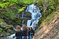 Шешорские водопады, поездка в Карпаты с экскурсиями